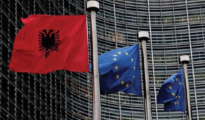 Raporti periodik i BE: Ekonomia shqiptare u ngadalesua, borxhi publik duhet ulur